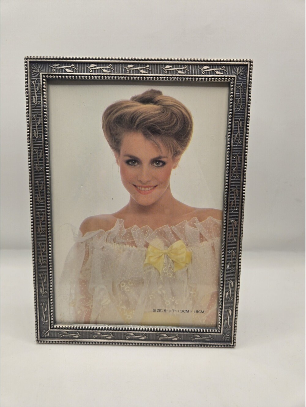 Ornate Silver Metal 5x7 Picture Frame Vintage Antiqued Detailed Border